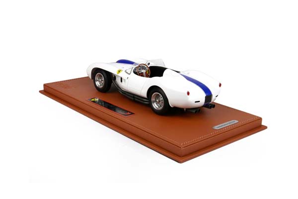 FERRARI 250 TESTAROSSA 1957 WHITE / ФЕРРАРИ 250 ТЕСТАРОССА 1957 1:18 БЕЛЫЙ — фото 2