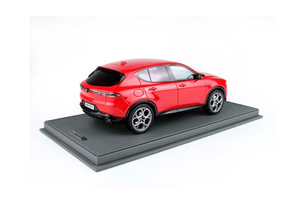 ALFA ROMEO TONALE VELOCE PLUG-IN HYBRID RED ALFA / АЛЬФА РОМЕО ТОНАЛЕ ВЕЛОКЕ ПЛУГ-ИН ХИБРИД АЛФА 1:18 КРАСНЫЙ — фото 2
