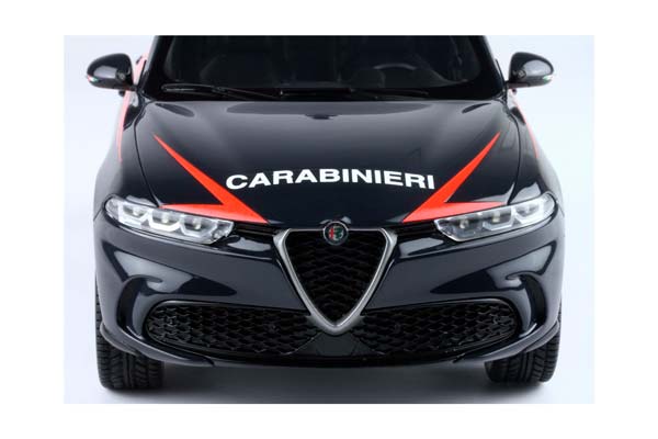 ALFA ROMEO TONALE CARABINIERI SETUP / АЛЬФА РОМЕО ТОНАЛЕ КАРАБИНИЕРИ СЕТУП 1:18 — фото 5