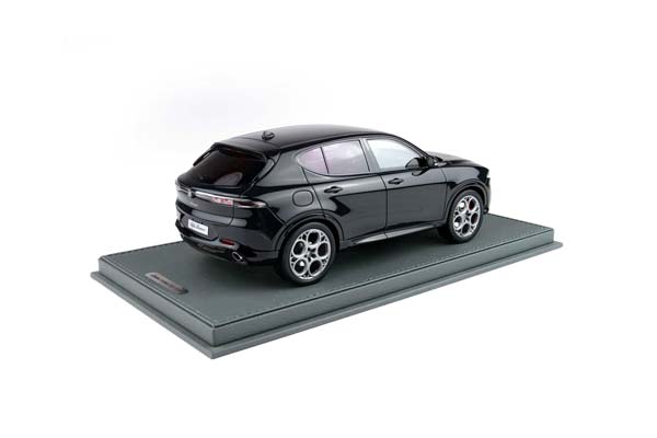 ALFA ROMEO TONALE VELOCE PLUG-IN HYBRID BLACK ALFA / АЛЬФА РОМЕО ТОНАЛЕ ВЕЛОКЕ ПЛУГ-ИН ХИБРИД АЛФА 1:18 ЧЕРНЫЙ — фото 2