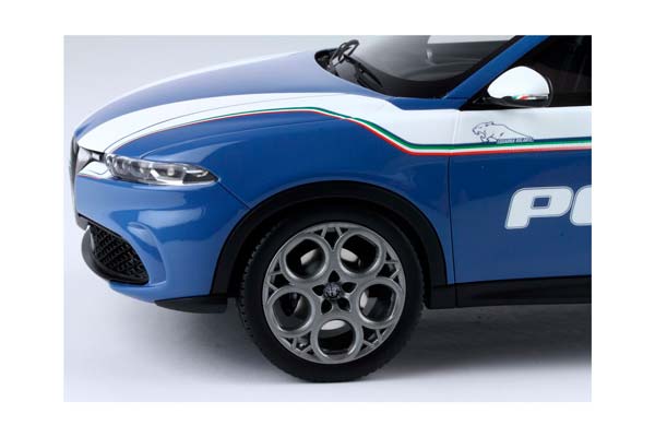 ALFA ROMEO TONALE POLIZIA SETUP / АЛЬФА РОМЕО ТОНАЛЕ ПОЛИЗИА СЕТУП 1:18 — фото 3