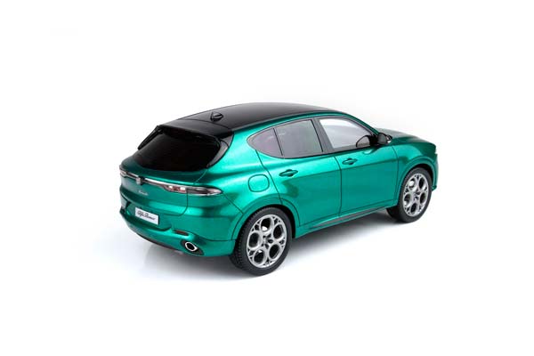 ALFA ROMEO TONALE TRIBUTO PLUG-IN HYBRID GREEN MONTREAL / АЛЬФА РОМЕО ТОНАЛЕ ТРИБУТО ПЛУГ-ИН ХИБРИД МОНТРЕАЛ 1:18 ЗЕЛЕНЫЙ — фото 4
