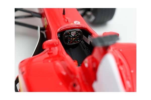 FERRARI F2002 GP FRANCE SCHUMACHER - WORLD CHAMPION / ФЕРРАРИ Ф2002 ГРАН-ПРИ ФРАНКЕ СКХУМАКХЕР 1:18 — фото 6