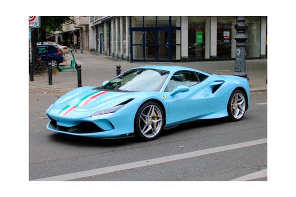 FERRARI F8 TRIBUTO AZZURRO LA PLATA WITH ITALIAN STRIPE / ФЕРРАРИ Ф8 ТРИБУТО ЛА ПЛАТА ИТАЛИАН ПОЛОСА 1:43 ГОЛУБОЙ