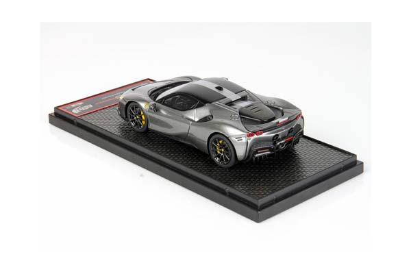 FERRARI SF90 STRADALE PACK FIORANO METALLIC IRON GREY / ФЕРРАРИ СФ90 СТРАДАЛЕ ПАКК МЕТАЛЛИК ИРОН 1:43 СЕРЫЙ — фото 2