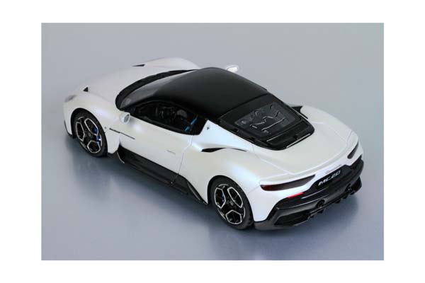 MASERATI MC20 2020 BIANCO AUDACE / МАЗЕРАТИ МС20 2020 АУДАКЕ 1:43 БЕЛЫЙ — фото 3