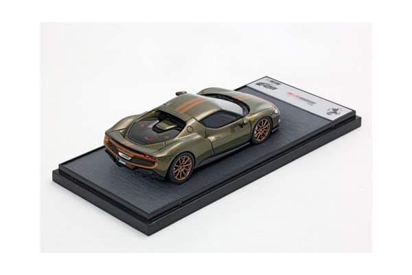 FERRARI 296 GTB VERDE MANZONI GLOSS STRISCIA ORO / ФЕРРАРИ 296 ГТБ МАНЗОНИ ГЛОСС СТРИСКИА 1:43 ЗЕЛЕНЫЙ — фото 2