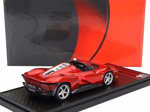 FERRARI DAYTONA SP3 OPEN ROOF ICONA (2022), ROSSO METALIZZATO - RED MET — фото 2
