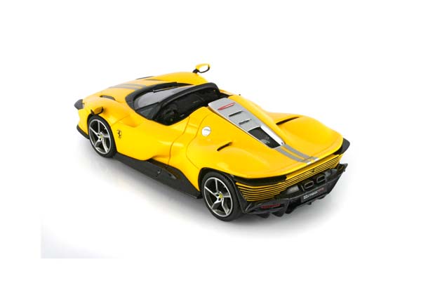 FERRARI DAYTONA SP3 SERIE ICONA MODENA YELLOW / ФЕРРАРИ ДАЙТОНА СП3 СЕРИЕ ИКОНА 1:43 ЖЕЛТЫЙ — фото 5