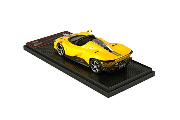 FERRARI DAYTONA SP3 SERIE ICONA MODENA YELLOW / ФЕРРАРИ ДАЙТОНА СП3 СЕРИЕ ИКОНА 1:43 ЖЕЛТЫЙ — фото 2
