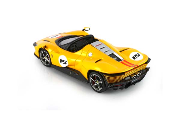 FERRARI DAYTONA SP3 SERIE ICONA TRILAYERED YELLOW / ФЕРРАРИ ДАЙТОНА СП3 СЕРИЕ ИКОНА ТРИЛАИЕРЕД 1:43 ЖЕЛТЫЙ — фото 3