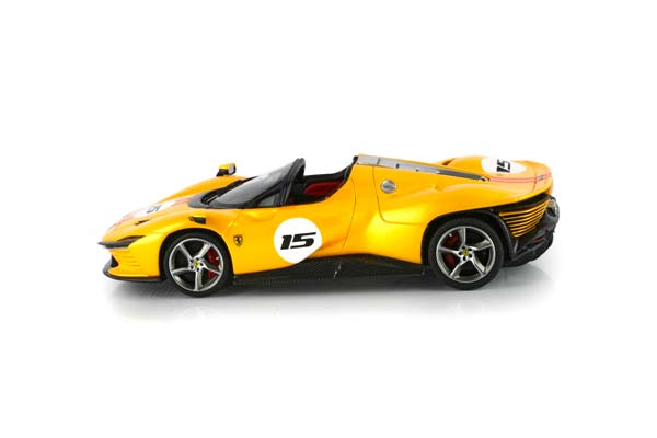 FERRARI DAYTONA SP3 SERIE ICONA TRILAYERED YELLOW / ФЕРРАРИ ДАЙТОНА СП3 СЕРИЕ ИКОНА ТРИЛАИЕРЕД 1:43 ЖЕЛТЫЙ — фото 4