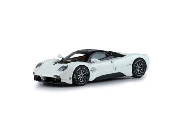 PAGANI UTOPIA PEARL WHITE / ПАГАНИ УТОПИЯ ПЕАРЛ 1:43 БЕЛЫЙ — фото 4