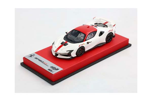 FERRARI SF90 XX STRADALE FUJI WHITE GLOSS AND RED ROOF AND CARBON WHEELS / ФЕРРАРИ СФ90 КСКС СТРАДАЛЕ ФУДЖИ ГЛОСС РООФ КАРБОН КОЛЕСА 1:43 КРАСНЫЙ