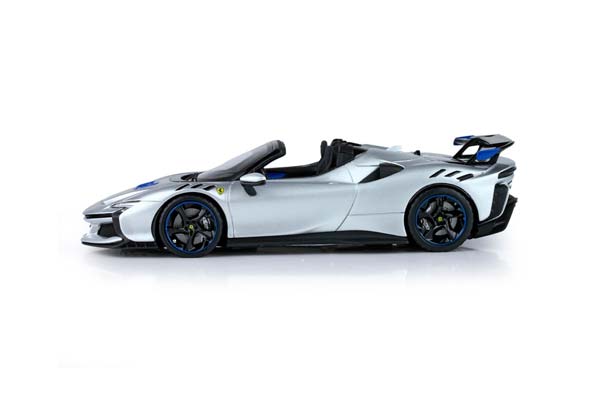 FERRARI SF90 XX SPIDER NURBURGRING SILVER / ФЕРРАРИ СФ90 КСКС СПАЙДЕР НУРБУРГРИНГ 1:43 СЕРЕБРИСТЫЙ — фото 4