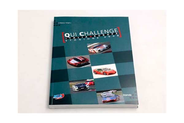 FERRARI 296 CHALLENGE 2023 SPECIAL PACK WITH PHOTO BOOK FERRARI CHALLENGE 2008 / ФЕРРАРИ 296 КХАЛЛЕНГЕ 2023 ПХОТО БООК ФЕРРАРИ КХАЛЛЕНГЕ 2008 1:43 — фото 9