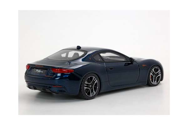MASERATI GRANTURISMO FOLGORE 2023 BLU NOBILE / МАЗЕРАТИ ГРАНТУРИСМО ФОЛЬГОРЕ 2023 НОБИЛЕ 1:43 СИНИЙ — фото 6