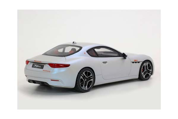 MASERATI GRANTURISMO FOLGORE 2023 BIANCO AUDACE / МАЗЕРАТИ ГРАНТУРИСМО ФОЛЬГОРЕ 2023 АУДАКЕ 1:43 БЕЛЫЙ — фото 4