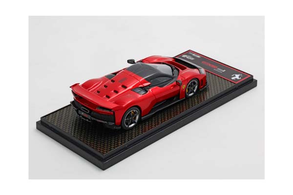FERRARI F80 CARBON OPTIONAL ROSSO SUPERCAR - BICOLOR WHEELS SILVER AND CARBON / ФЕРРАРИ Ф80 КАРБОН ОПТИОНАЛ СУПЕРКАР 1:43 КРАСНЫЙ — фото 4