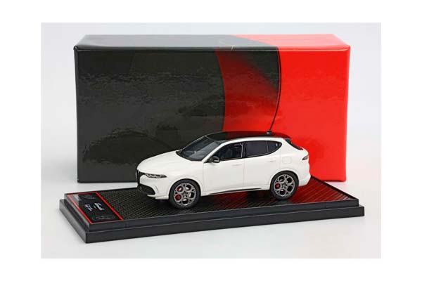 ALFA ROMEO TONALE TRIBUTO BIANCO ALFA / АЛЬФА РОМЕО ТОНАЛЕ ТРИБУТО АЛФА 1:43 БЕЛЫЙ — фото 3