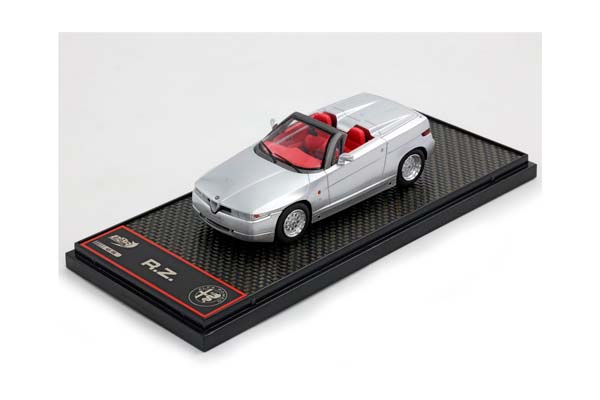 ALFA ROMEO RZ ROADSTER SILVER / АЛЬФА РОМЕО РЗ РОДСТЕР 1:43 СЕРЕБРИСТЫЙ
