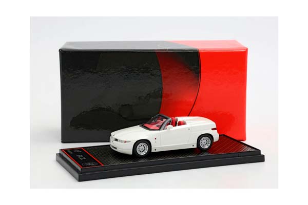ALFA ROMEO RZ ROADSTER PEARL WHITE / АЛЬФА РОМЕО РЗ РОДСТЕР ПЕАРЛ 1:43 БЕЛЫЙ — фото 7