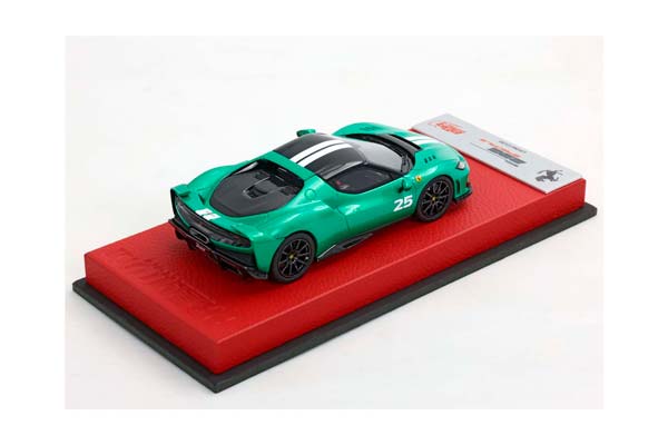 FERRARI 296 SPECIALE SHOWCAR VERDE NURBURGRING WITH LIVERY / ФЕРРАРИ 296 СПЕКИАЛЕ СХОВКАР НУРБУРГРИНГ ЛИВЕРИ 1:43 ЗЕЛЕНЫЙ — фото 3