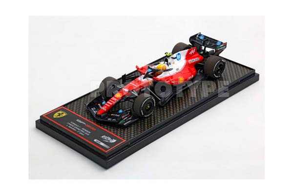 FERRARI SF26 F1 CHINESE GRAND PRIX - DRIVER INCLUDED - METAL DIECAST HAMILTON - THIRD POSITION / ФЕРРАРИ СФ26 Ф1 КХИНЕСЕ ГРАН-ПРИ 1:43
