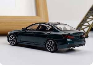 BMW F90 M5 2025 GREEN / БМВ Ф90 М5 ЗЕЛЕНЫЙ (ДЛИНА 7-10 СМ) — фото 5