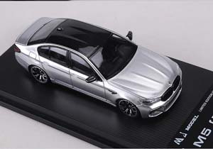 BMW F90 M5 2025 SILVER / БМВ Ф90 М5 СЕРЕБРИСТЫЙ (ДЛИНА 7-10 СМ) — фото 3