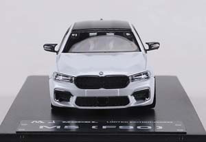 BMW F90 M5 2025 WHITE / БМВ Ф90 М5 БЕЛЫЙ (ДЛИНА 7-10 СМ) — фото 5
