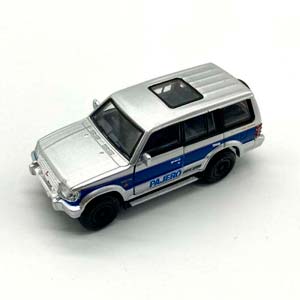 MITSUBISHI PAJERO 1995 (ПРАВОРУЛЬНЫЙ) СЕРЕБРИСТЫЙ С СИНИМ (ДЛИНА МОДЕЛИ 6-10 СМ)