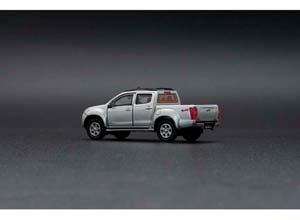 ISUZU D-MAX 2016 СЕРЕБРИСТЫЙ (ДЛИНА МОДЕЛИ 6-10 СМ) — фото 2