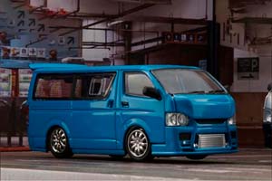TOYOTA  HIACE LEFT HAND DRIVE (2016), BLUE (ДЛИНА МОДЕЛИ 6-10 СМ)