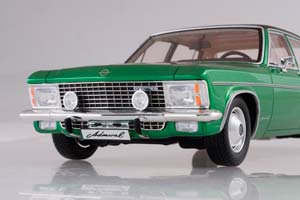 OPEL ADMIRAL B 1971 METALLIC GREEN/BLACK — фото 4