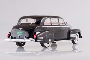 CADILLAC FLEETWOOD 75 TOURING SEDAN 1941 BLACK / КАДИЛЛАК ФЛИТВУД 75 УНИВЕРСАЛ СЕДАН 1941 ЧЕРНЫЙ — фото 2