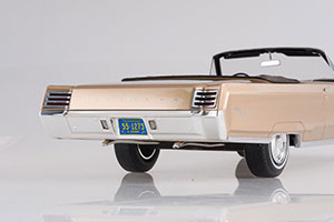 CHRYSLER NEWPORT CONVERTIBLE METALLIC-BEIGE 1967 — фото 5