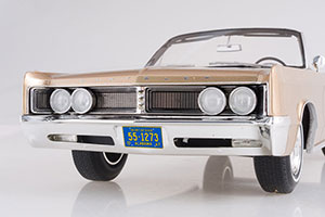 CHRYSLER NEWPORT CONVERTIBLE METALLIC-BEIGE 1967 — фото 7