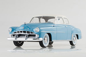DODGE CORONET CLUB COUPE 1952 LIGHT BLUE/WHITE — фото 4