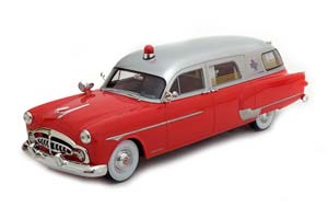 PACKARD HENNEY AMBULANCE 1952 RED/SILVER