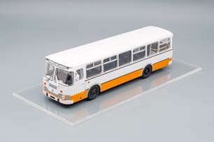 БОКС ДЛЯ ХРАНЕНИЯ МОДЕЛЕЙ (299X130X102 ММ), С ПРОЗРАЧНЫМ ОСНОВАНИЕМ — фото 2