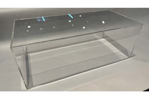 БОКС-КОЛПАК АКРИЛОВЫЙ ДЛЯ МОДЕЛЕЙ KK-SCALE МАСШТАБ 1:18 ТИП-2 ( МОДЕЛЬ В КОМПЛЕКТ НЕ ВХОДИТ) — фото 2