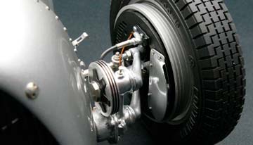AUTO UNION TYPE C #18 NURBURGRING ROSEMEYER 1936 SILVER LIMITED EDITION 300 PCS. — фото 13