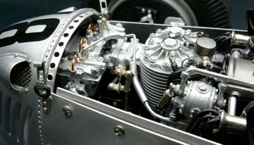 AUTO UNION TYPE C #18 NURBURGRING ROSEMEYER 1936 SILVER LIMITED EDITION 300 PCS. — фото 17
