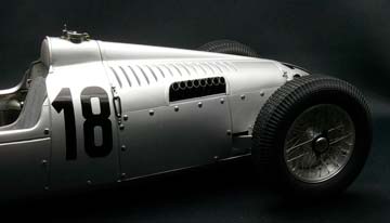 AUTO UNION TYPE C #18 NURBURGRING ROSEMEYER 1936 SILVER LIMITED EDITION 300 PCS. — фото 21
