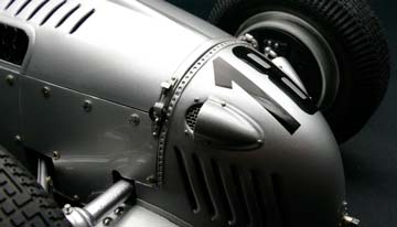 AUTO UNION TYPE C #18 NURBURGRING ROSEMEYER 1936 SILVER LIMITED EDITION 300 PCS. — фото 23