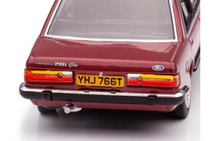 FORD CAPRI MK2 X-PACK СЕРЕБРИСТЫЙ С ЧЕРНЫМ И FORD GRANADA MK2 2.8I GHIA БОРДОВЫЙ — фото 7