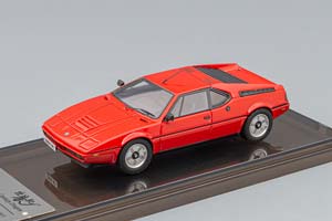 BMW M1 RED
