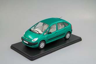 CITROEN XSARA PICASSO 2003, GREEN