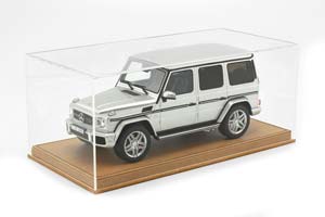 SHOWCASE WITH BASEPLATE OUT OF LEATHER BEIGE / БОКС С ОСНОВАНИЕМ ИЗ НАТУРАЛЬНОЙ КОЖИ ДЛЯ МОДЕЛИ 1:18 БЕЖЕВЫЙ — фото 6